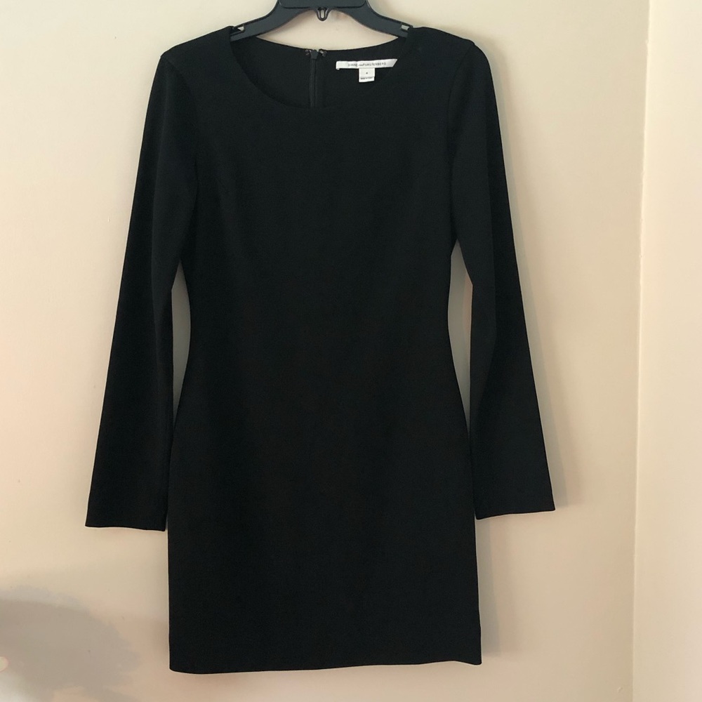 Diane von Furstenberg Black Giada Crepe Long Sleeve Mini Dress DVF Size 4 - Picture 2 of 16